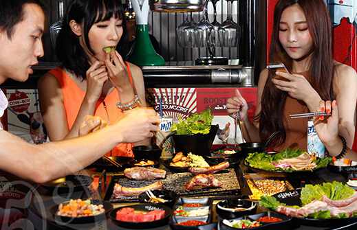 什么樣的餐飲活動(dòng)廣告語(yǔ)才最吸引人